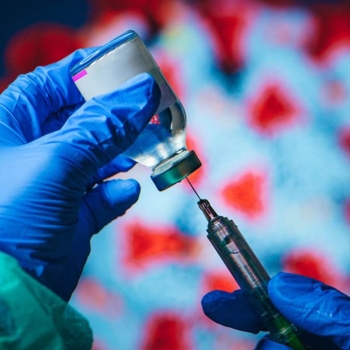 Corona Impfung Quadrat Foto iStock kovop